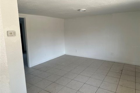 Immobilier commercial à vendre à Winter Haven, Floride: 8 chambres, 265.89 m2 № 1919743 - photo 16