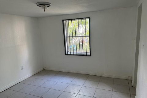 Immobilier commercial à vendre à Winter Haven, Floride: 8 chambres, 265.89 m2 № 1919743 - photo 22