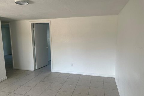 Immobilier commercial à vendre à Winter Haven, Floride: 8 chambres, 265.89 m2 № 1919743 - photo 17