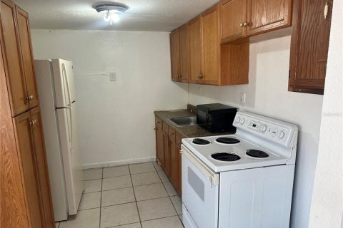 Immobilier commercial à vendre à Winter Haven, Floride: 8 chambres, 265.89 m2 № 1919743 - photo 13