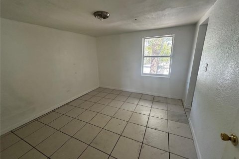Immobilier commercial à vendre à Winter Haven, Floride: 8 chambres, 265.89 m2 № 1919743 - photo 11