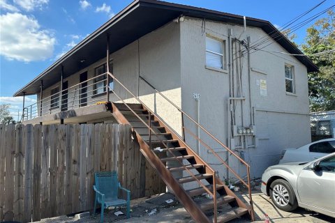 Immobilier commercial à vendre à Winter Haven, Floride: 8 chambres, 265.89 m2 № 1919743 - photo 1