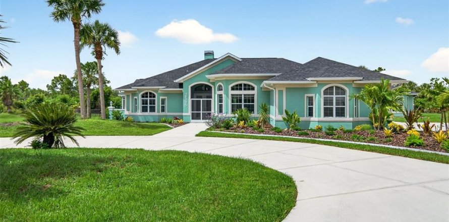 House in Port Charlotte, Florida 7 bedrooms, 428.93 sq.m. № 1819239