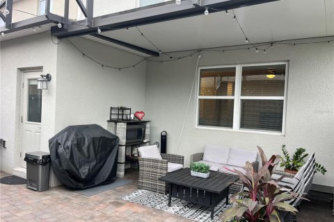 Townhouse in Winter Garden, Florida 3 bedrooms, 159.51 sq.m. № 2379493 - photo 23