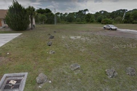 Terreno en venta en Rotonda, Florida № 2098497 - foto 4
