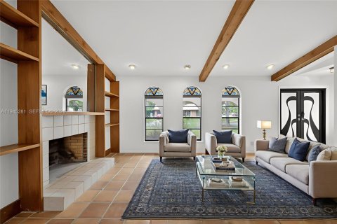 House in Plantation, Florida 4 bedrooms, 204.11 sq.m. № 2002117 - photo 25