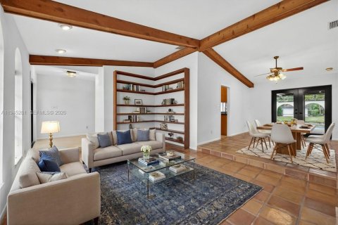 House in Plantation, Florida 4 bedrooms, 204.11 sq.m. № 2002117 - photo 29