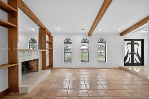 House in Plantation, Florida 4 bedrooms, 204.11 sq.m. № 2002117 - photo 26