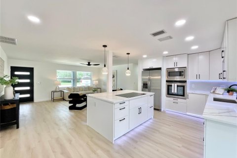 Casa en venta en Dunedin, Florida, 4 dormitorios, 173.63 m2 № 1745497 - foto 8