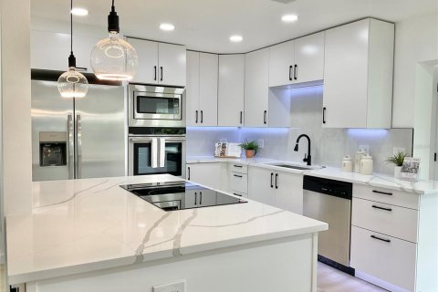 Casa en venta en Dunedin, Florida, 4 dormitorios, 173.63 m2 № 1745497 - foto 10