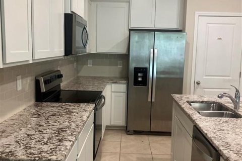 Touwnhouse à louer à Sarasota, Floride: 3 chambres, 159.51 m2 № 2415297 - photo 5