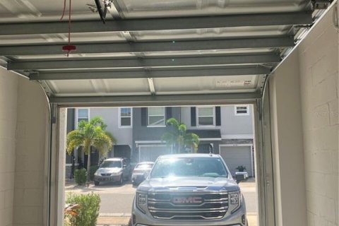 Touwnhouse à louer à Sarasota, Floride: 3 chambres, 159.51 m2 № 2415297 - photo 2