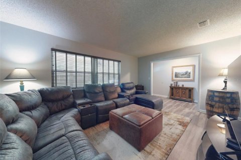 Villa ou maison à vendre à Orange Park, Floride: 3 chambres, 159.05 m2 № 2349146 - photo 5