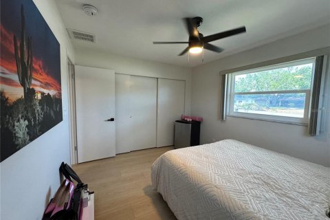 House in Saint Petersburg, Florida 2 bedrooms, 120.77 sq.m. № 1684547 - photo 29