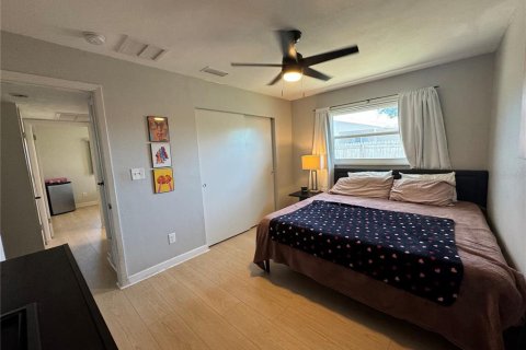 House in Saint Petersburg, Florida 2 bedrooms, 120.77 sq.m. № 1684547 - photo 20
