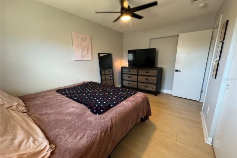 House in Saint Petersburg, Florida 2 bedrooms, 120.77 sq.m. № 1684547 - photo 21