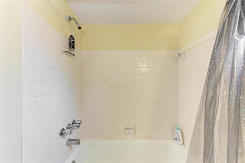 Condominio en venta en Bradenton, Florida, 2 dormitorios, 106.28 m2 № 1894297 - foto 18