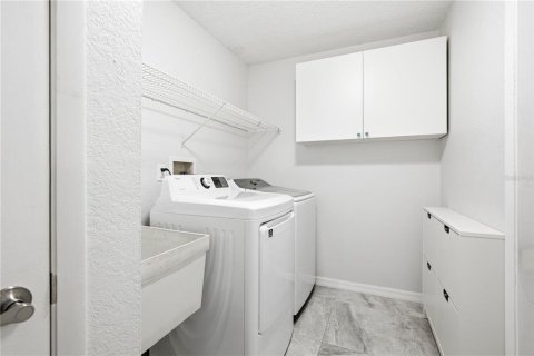Villa ou maison à vendre à Spring Hill, Floride: 3 chambres, 185.15 m2 № 2324658 - photo 30