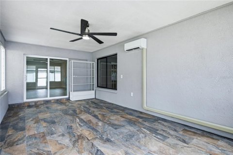 Villa ou maison à vendre à Spring Hill, Floride: 3 chambres, 185.15 m2 № 2324658 - photo 12