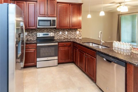Adosado en venta en Saint Petersburg, Florida, 3 dormitorios, 185.34 m2 № 2094214 - foto 3