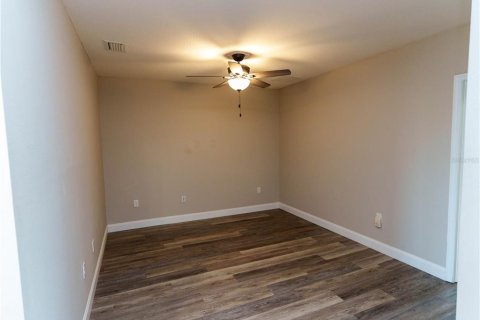 Adosado en venta en Saint Petersburg, Florida, 3 dormitorios, 185.34 m2 № 2094214 - foto 17