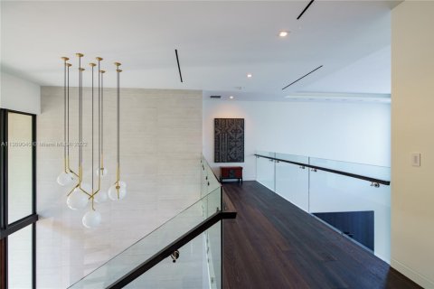 Villa ou maison à louer à Fort Lauderdale, Floride: 4 chambres, 432.37 m2 № 1985232 - photo 25