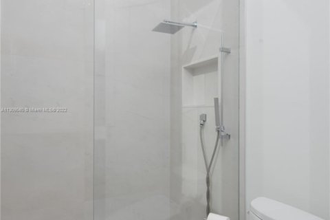 Villa ou maison à louer à Fort Lauderdale, Floride: 4 chambres, 432.37 m2 № 1985232 - photo 23