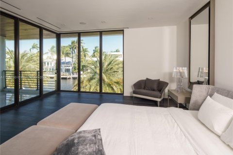Villa ou maison à louer à Fort Lauderdale, Floride: 4 chambres, 432.37 m2 № 1985232 - photo 29