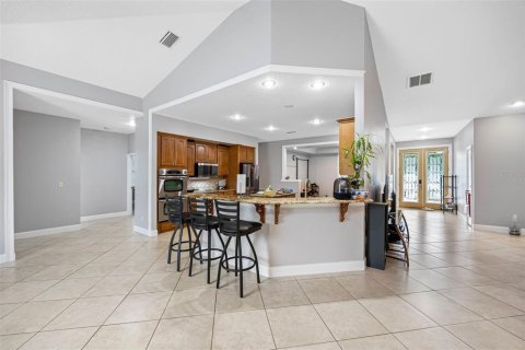 House in Tarpon Springs, Florida 4 bedrooms, 262.36 sq.m. № 1677201 - photo 24