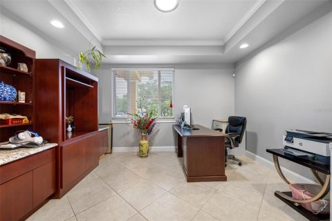 House in Tarpon Springs, Florida 4 bedrooms, 262.36 sq.m. № 1677201 - photo 4