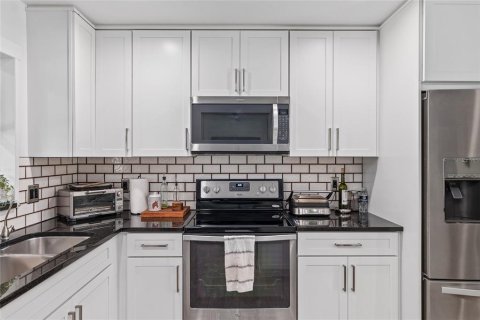 Casa en venta en Gainesville, Florida, 4 dormitorios, 201.97 m2 № 1916266 - foto 16