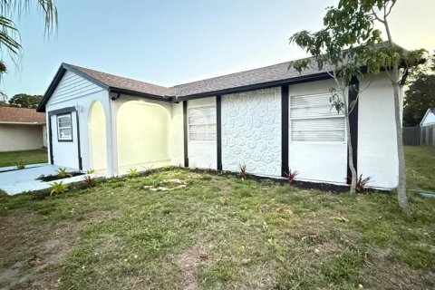 Villa ou maison à vendre à New Port Richey, Floride: 3 chambres, 143.81 m2 № 1717904 - photo 28