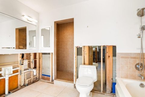 Купить виллу или дом в Сарасота, Флорида 9 комнат, 222.97м2, № 1733166 - фото 18