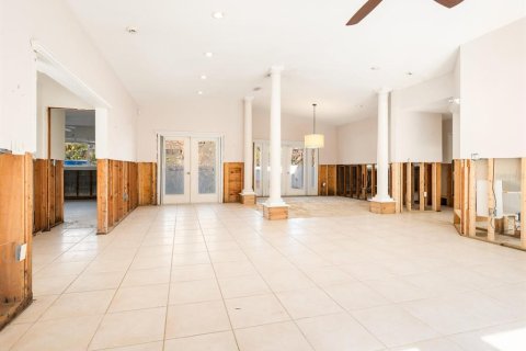Купить виллу или дом в Сарасота, Флорида 9 комнат, 222.97м2, № 1733166 - фото 6