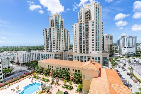 Condo in Miami, Florida, 2 bedrooms  № 2253165 - photo 21