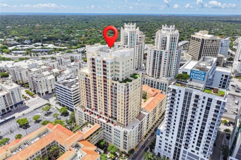 Condo in Miami, Florida, 2 bedrooms  № 2253165 - photo 24
