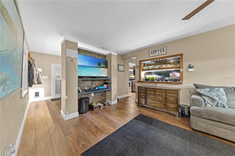 Villa ou maison à vendre à Winter Haven, Floride: 4 chambres, 249.63 m2 № 2290532 - photo 15