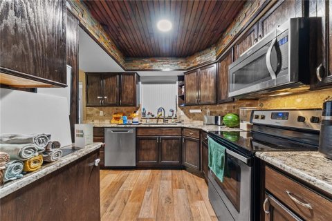 Villa ou maison à vendre à Winter Haven, Floride: 4 chambres, 249.63 m2 № 2290532 - photo 7