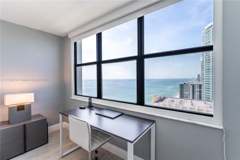 Condominio en venta en Hollywood, Florida, 2 dormitorios, 101.26 m2 № 1979353 - foto 13