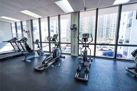 Condominio en venta en Hollywood, Florida, 2 dormitorios, 101.26 m2 № 1979353 - foto 25