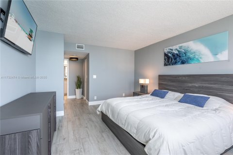 Condominio en venta en Hollywood, Florida, 2 dormitorios, 101.26 m2 № 1979353 - foto 14