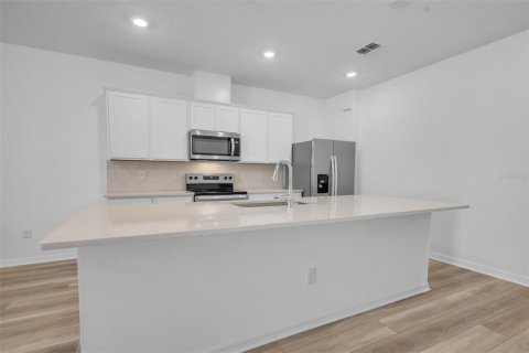 Townhouse in Orlando, Florida 3 bedrooms, 156.35 sq.m. № 2149959 - photo 4