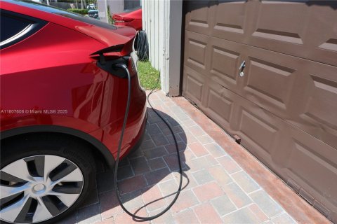 Villa ou maison à vendre à Miami, Floride: 3 chambres, 153.66 m2 № 1973527 - photo 6