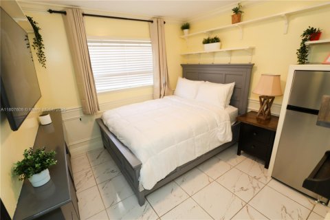 Villa ou maison à vendre à Miami, Floride: 3 chambres, 153.66 m2 № 1973527 - photo 19