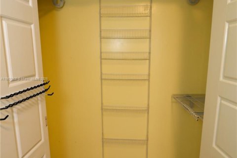 Villa ou maison à vendre à Miami, Floride: 3 chambres, 153.66 m2 № 1973527 - photo 20