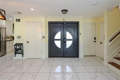 Villa ou maison à vendre à Miami, Floride: 3 chambres, 153.66 m2 № 1973527 - photo 7