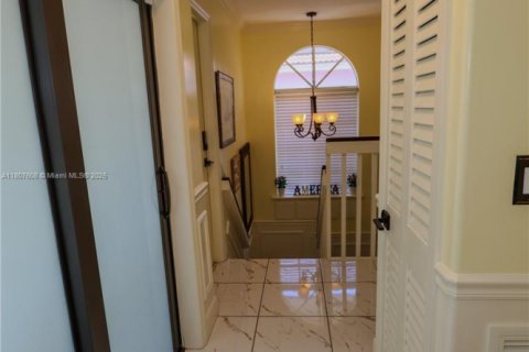 Villa ou maison à vendre à Miami, Floride: 3 chambres, 153.66 m2 № 1973527 - photo 26