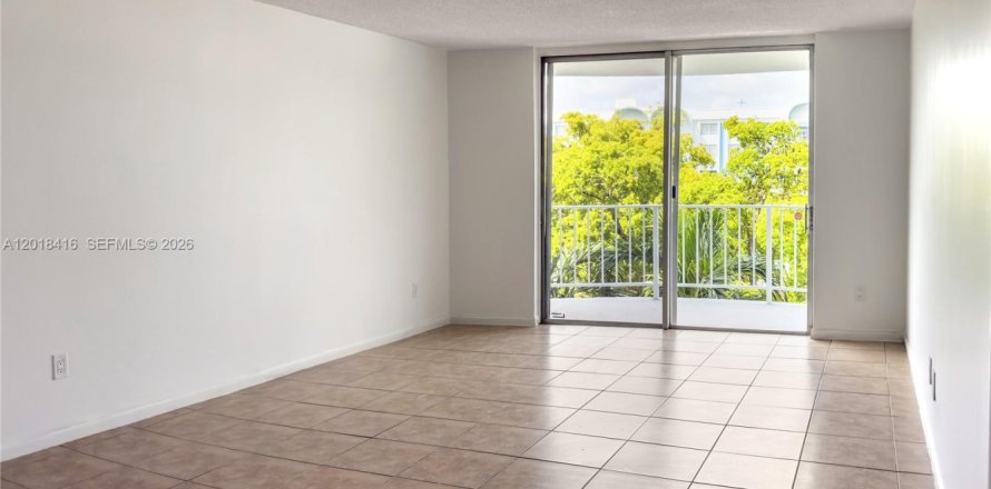 Condominio en Miami, Florida, 1 dormitorio № 2192522