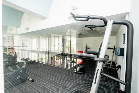 Condominio en venta en Miami, Florida, 1 dormitorio, 76.74 m2 № 2192522 - foto 15