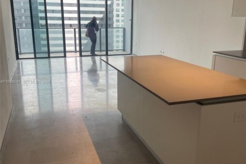 Condo in Miami, Florida, 1 bedroom  № 2088667 - photo 3